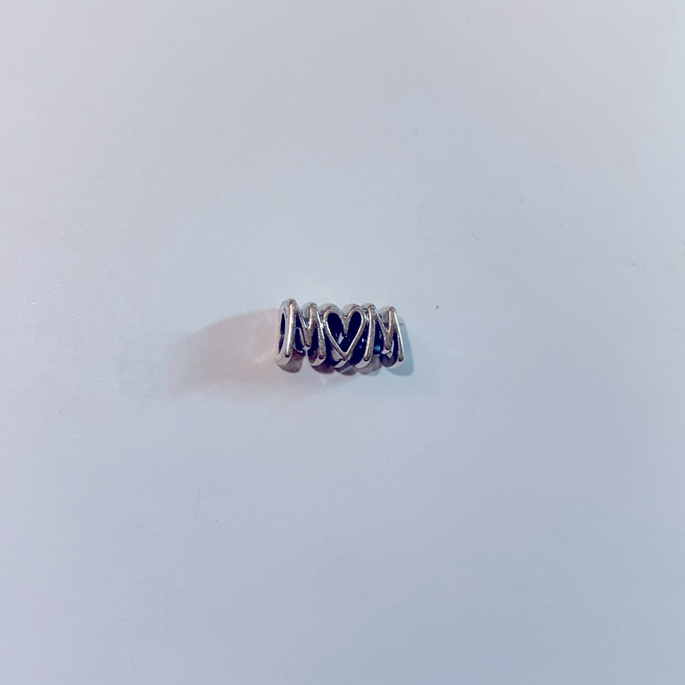 Pandora Mom Script Charm